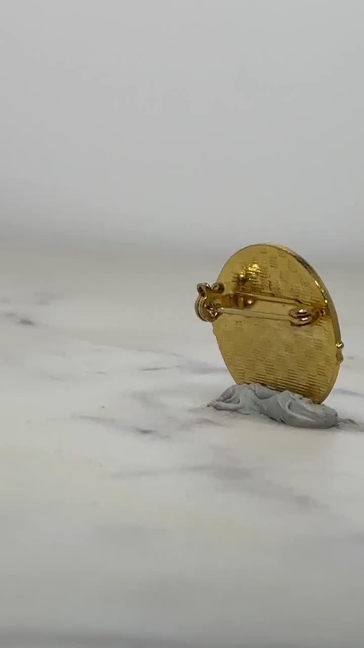 オレゴン州議会議事堂のエナメルピン：ブルーゴールドアクセント